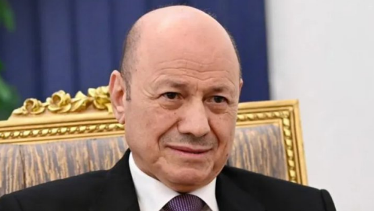 العليمي للحوثيين: «حساباتكم الخاطئة ستفتح أبواب السقوط الشامل»