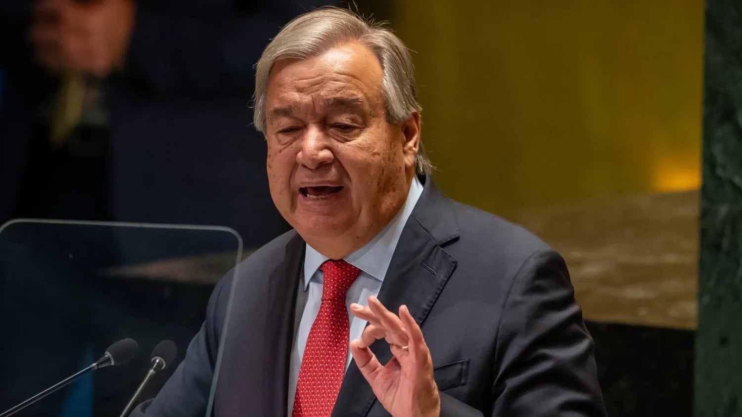 UN chief urges US-China dialogue on AI, calls for multipolar system