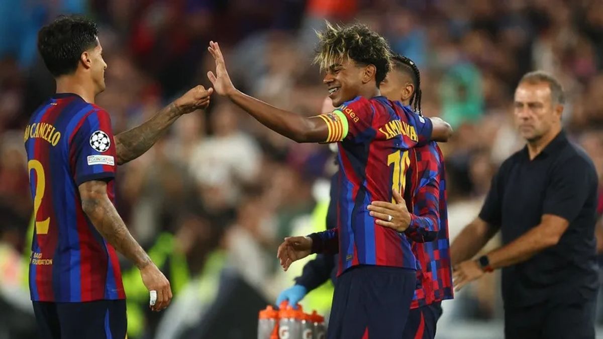 لامين يامال يصبح أصغر قائد في تاريخ برشلونة خلال مباراة فينورد