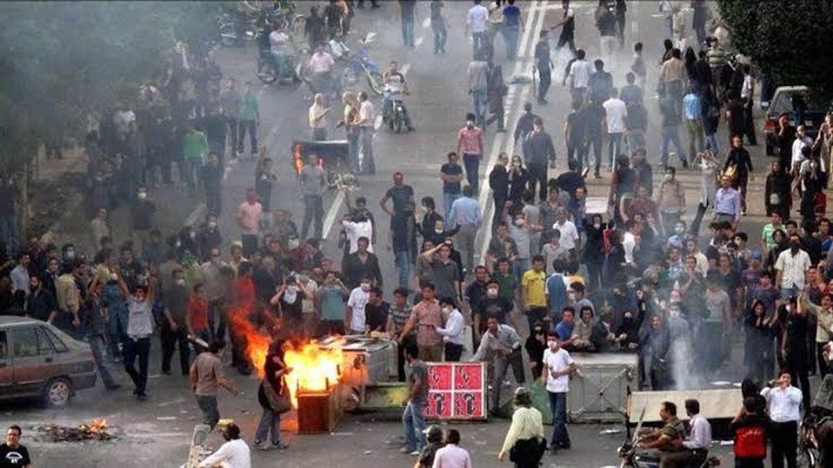 Iran arrests 11 in Malekshahi over January 2026 protests
