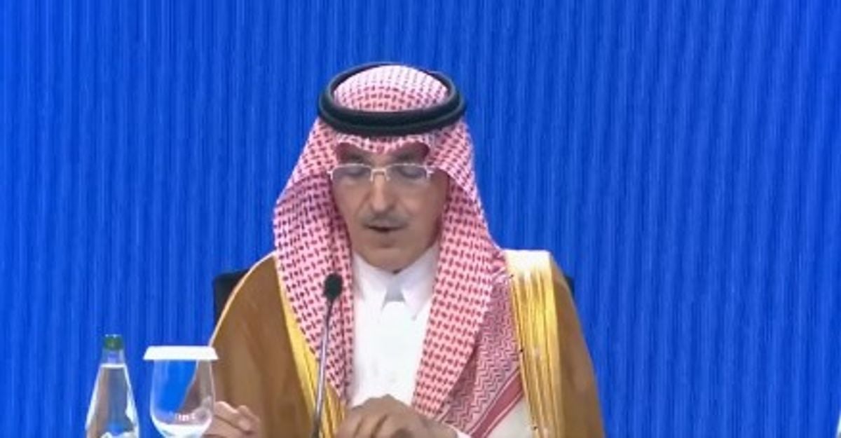 Maliye Bakanı: Suudi yatırımları küresel enerji şokunun etkisini azalttı