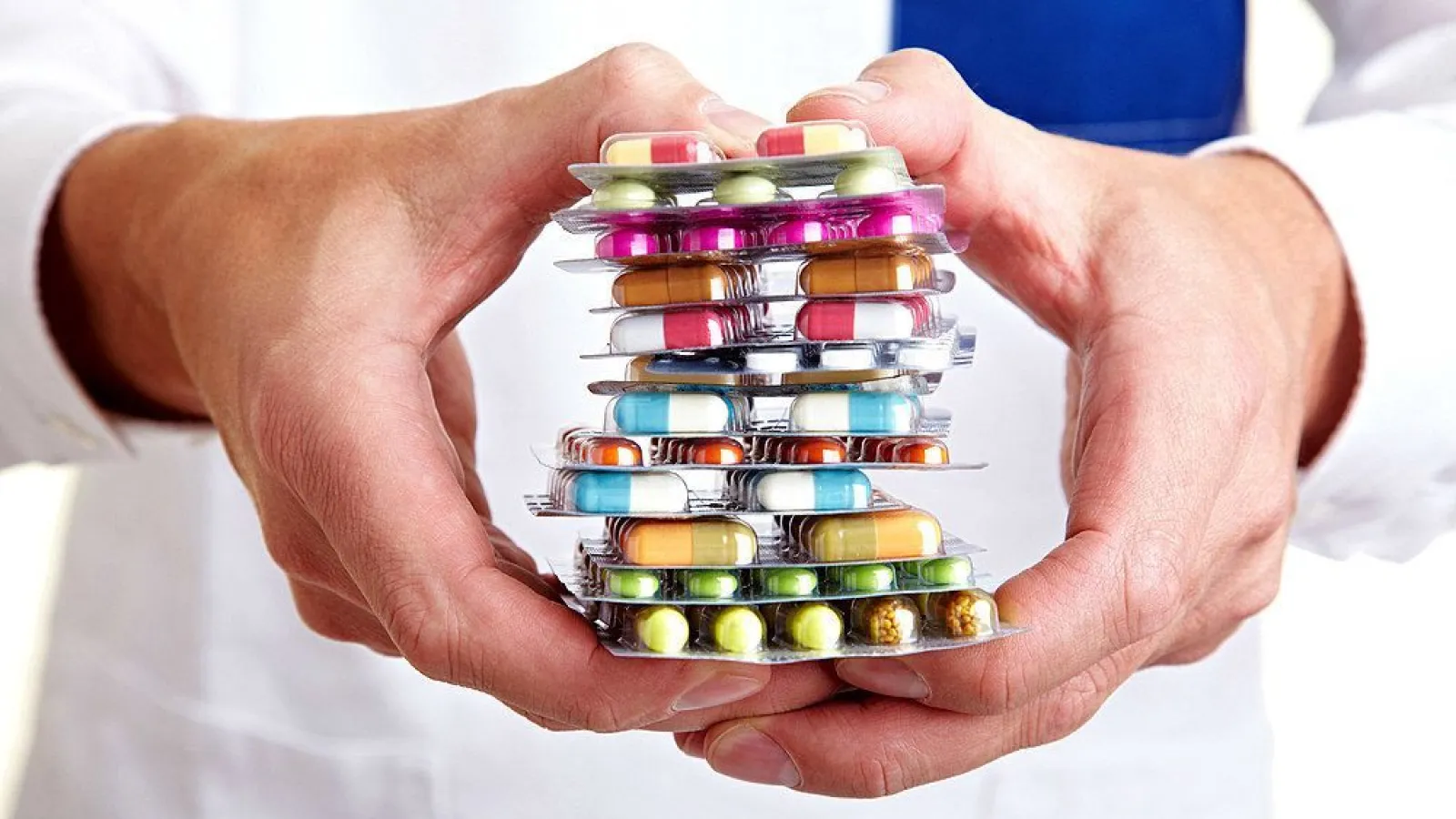 Saudi Food and Drug Authority issues painkiller safety warning