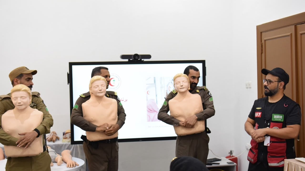 Red Crescent in Al-Baha trains 1,690 Public Security personnel