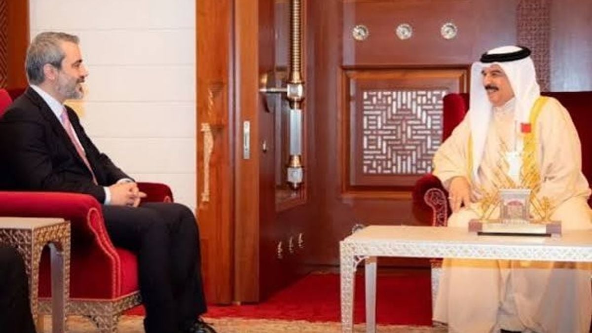 Bahrain’s king, Syrian foreign minister discuss boosting bilateral ties