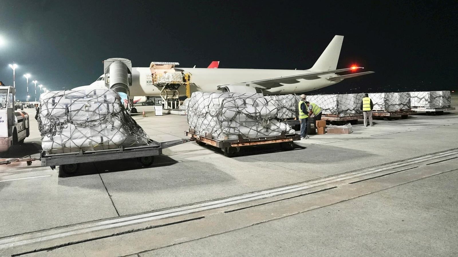 Saudi relief plane arrives in Nepal to aid flood victims