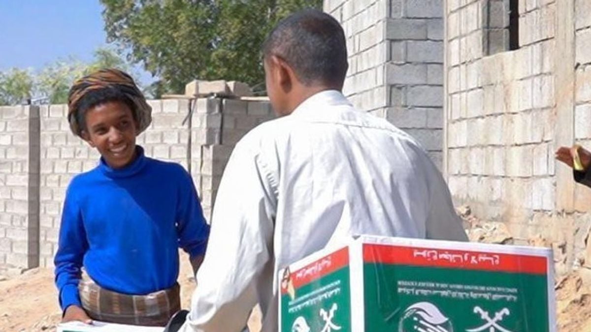 King Salman Humanitarian Center distributes 1,100 food baskets in Shabwa’s Nisab district