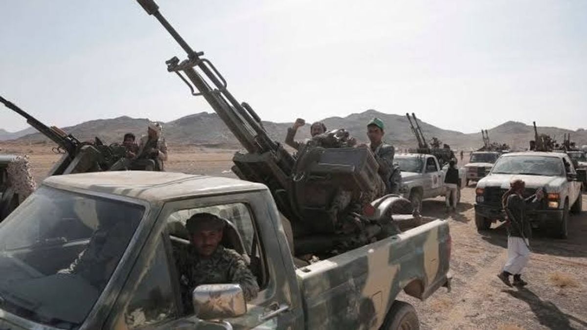 Yemeni government forces conduct 982 strikes on Houthi positions in 24 hours