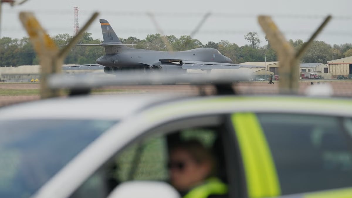 UK rearrests two men over suspected Iranian intelligence plot targeting RAF Fairford base