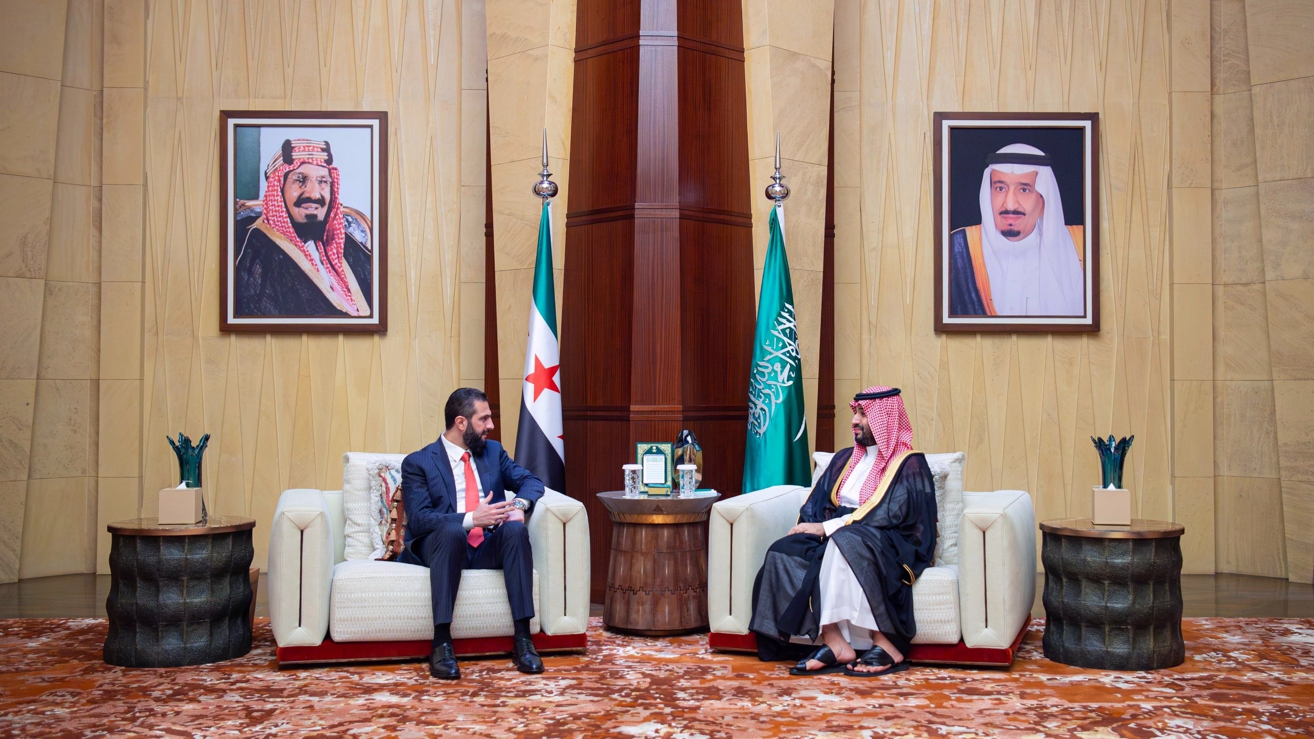 Mohammed ben Salmane et le président syrien discutent du renforcement de la coopération