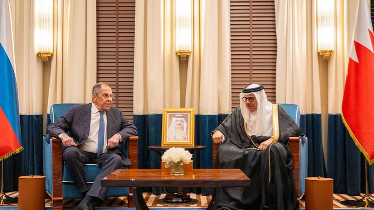 Bahraini, Russian foreign ministers discuss regional developments in Manama