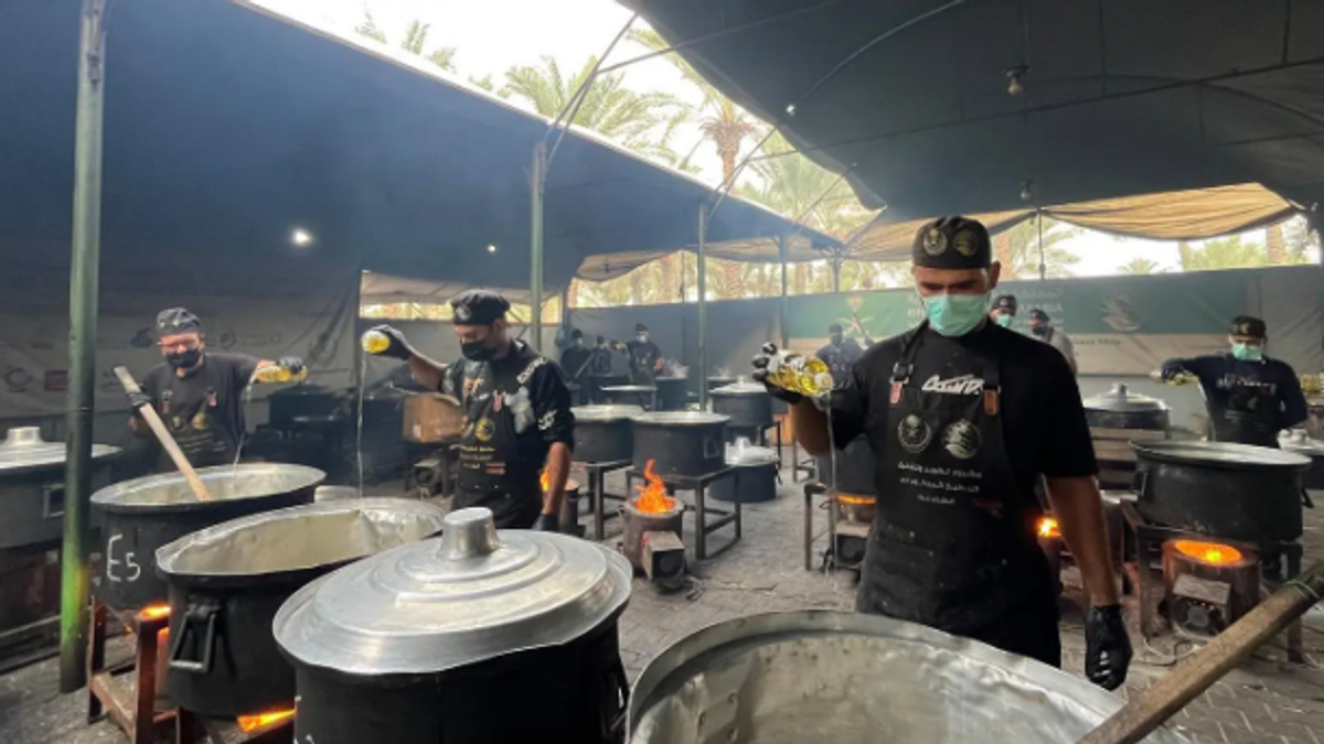 Le Centre King Salman distribue 25 000 repas chauds à Gaza