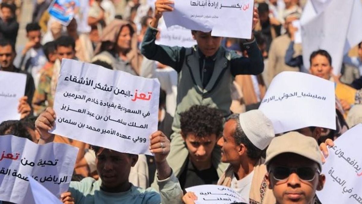Multitudinaria protesta en Taiz exige el fin del asedio y valora el apoyo saudí a Yemen