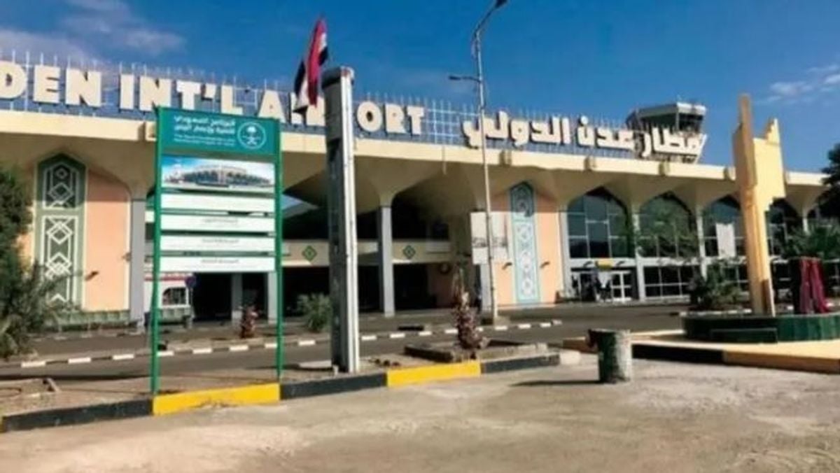 Houthi ballistic missile targets Aden airport as fighting intensifies in Taiz