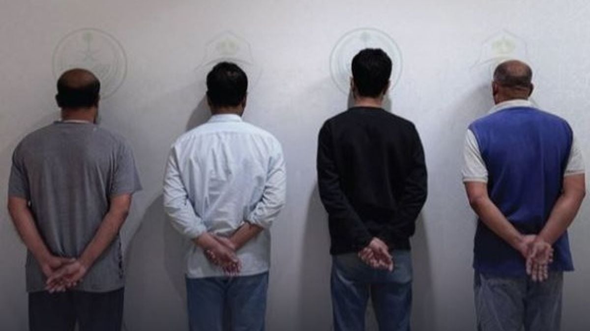 شرطة الرياض تضبط مقيمين من الجنسيتين البنجلاديشية والهندية لممارستهم التسول