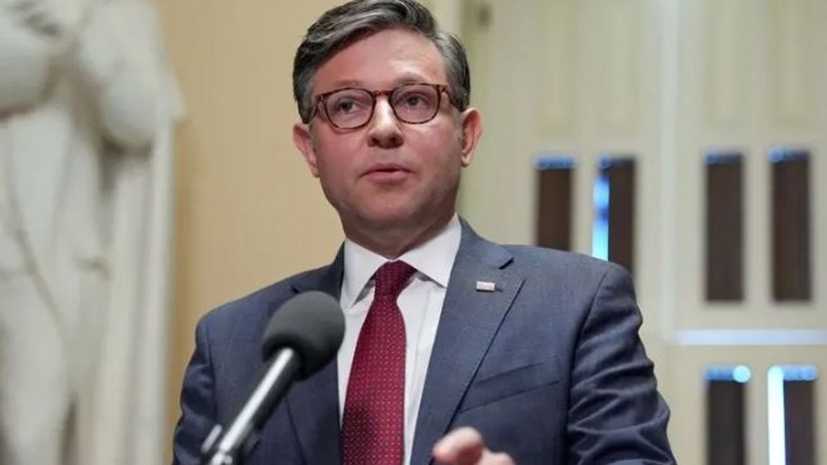 US House speaker warns Trump against easing Russia sanctions