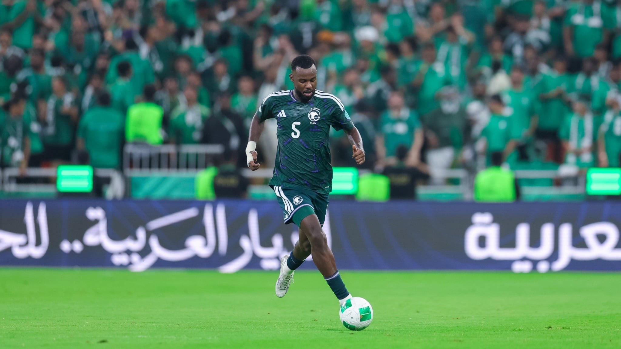 نهائي "خليجي 27".. السعودية تتقدم 2-0 على الإمارات في الشوط الأول