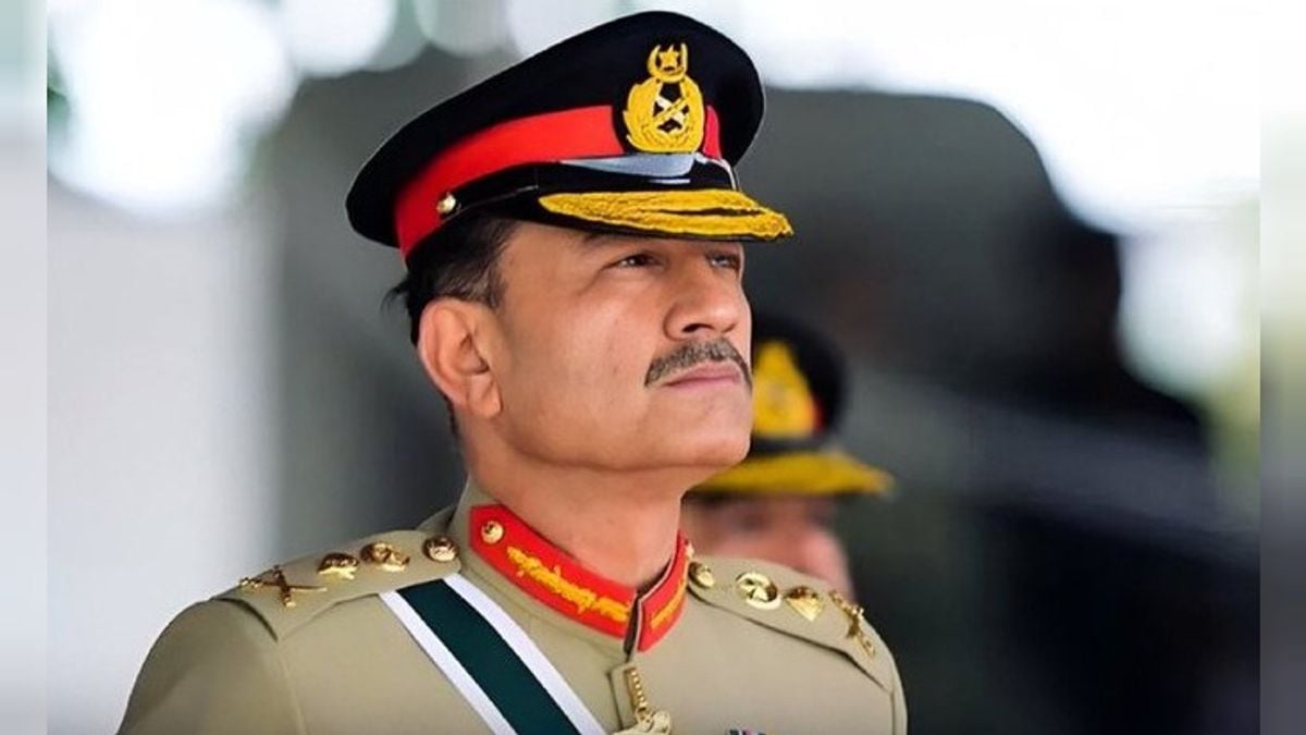 Pakistan army chief to visit Tehran Tuesday for US-Iran mediation talks: Tasnim