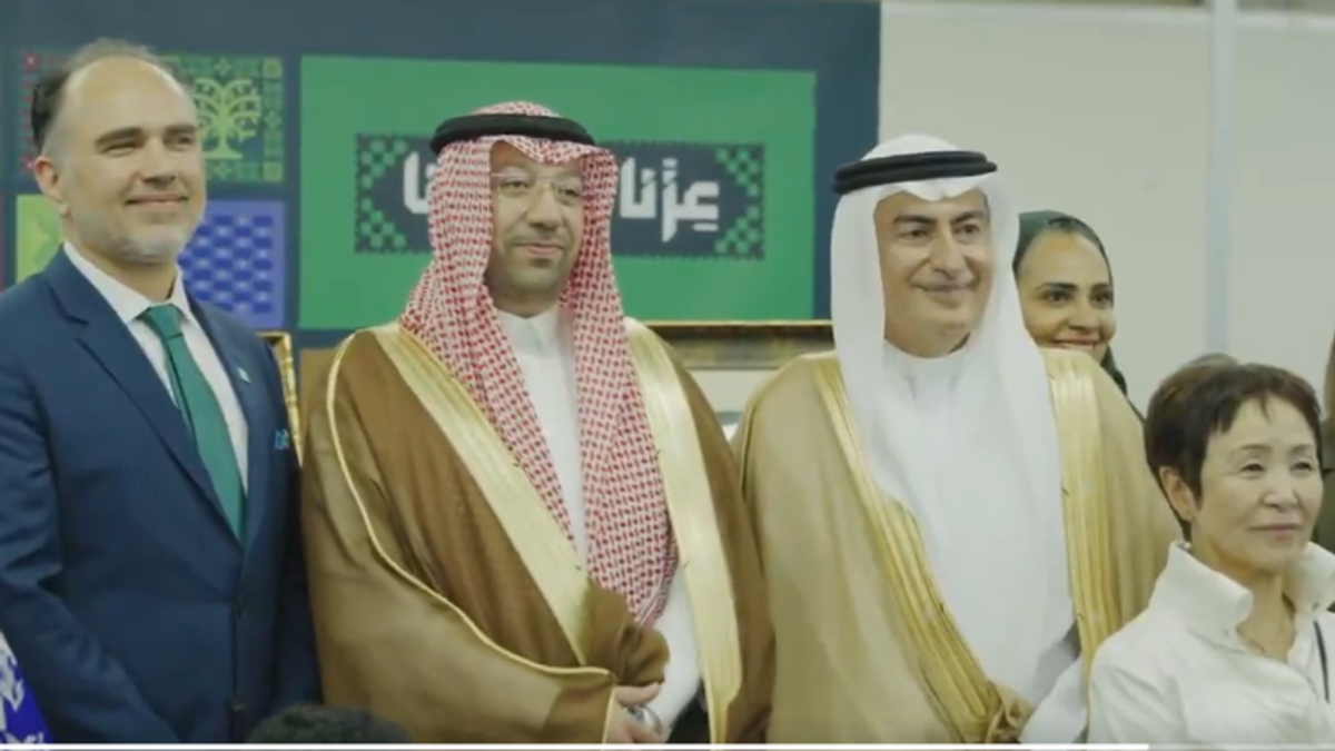 سفير المملكة لدى اليابان يلتقي المواطنين والطلاب المبتعثين في طوكيو