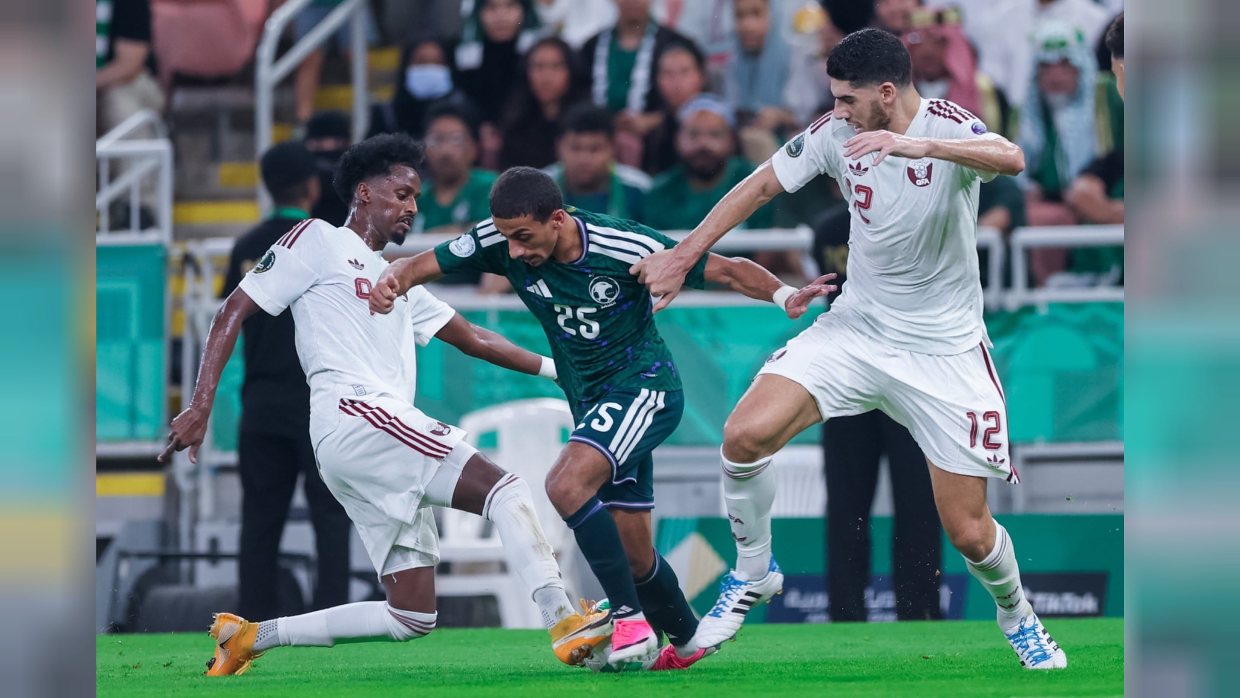 Arabie saoudite-Qatar : 0-0 à la mi-temps malgré la domination saoudienne