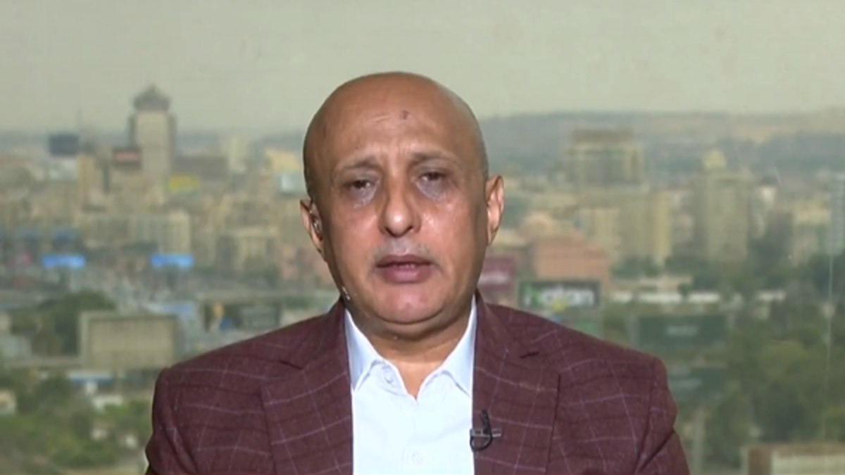 Recapturing Bab Al-Mandab from Houthis boosts Yemeni government's global standing