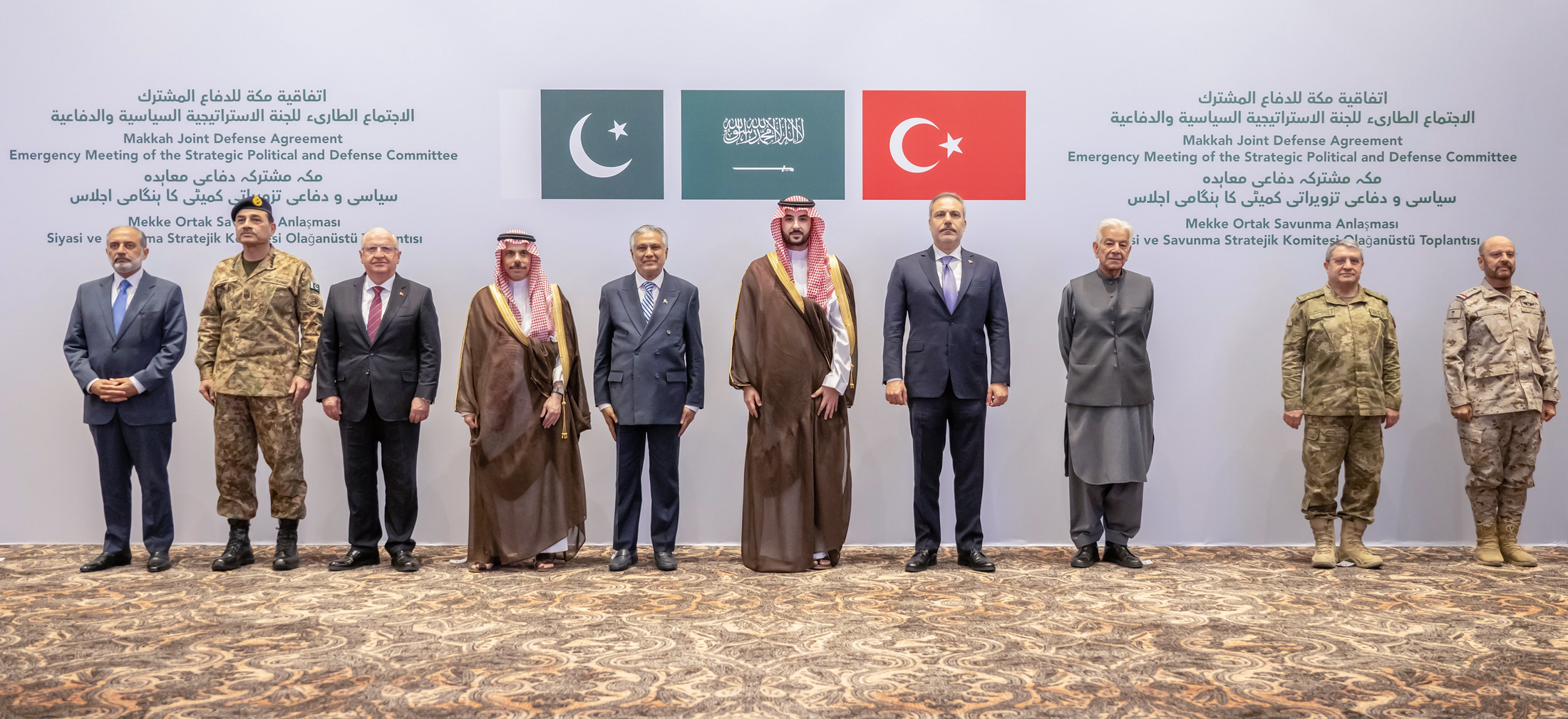 Mecca Pact coalition begins troop deployment to defend Saudi Arabia
