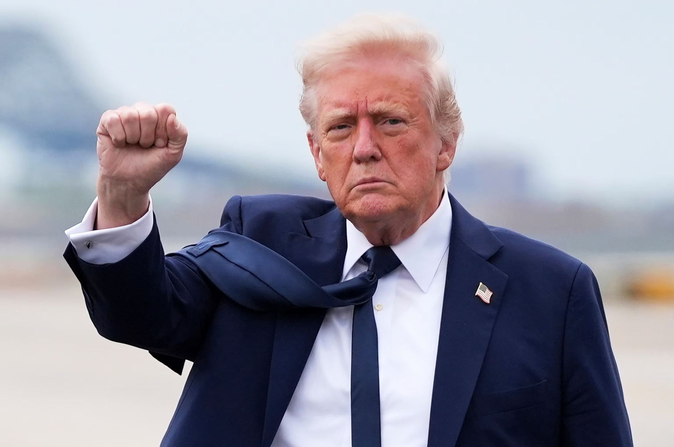 Trump says war with Iran would end very quickly
