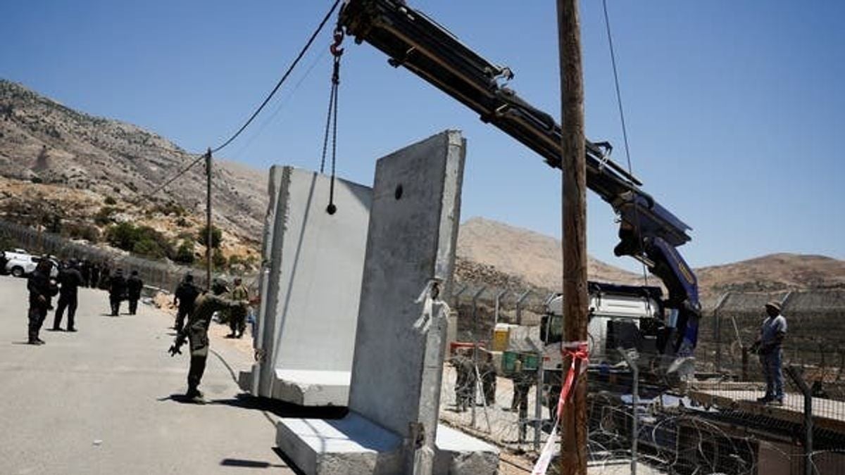 Israeli forces resume 'Sufa 53' project near Golan demarcation line