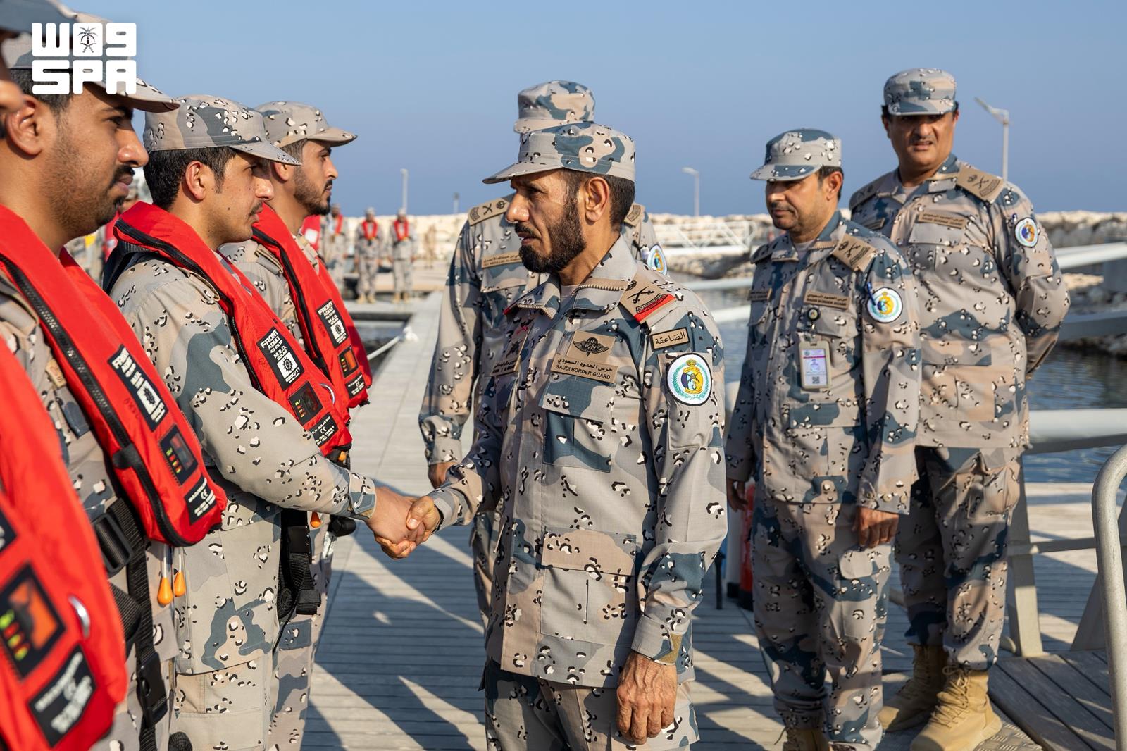 Border Guard chief inspects eastern region posts