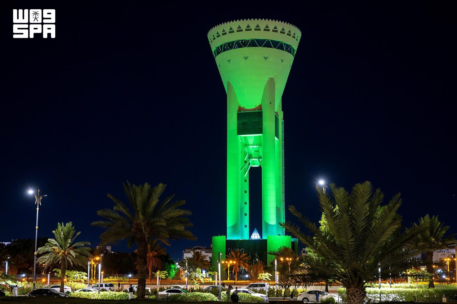 Les bâtiments de Tabouk illuminés en vert pour la Fête nationale