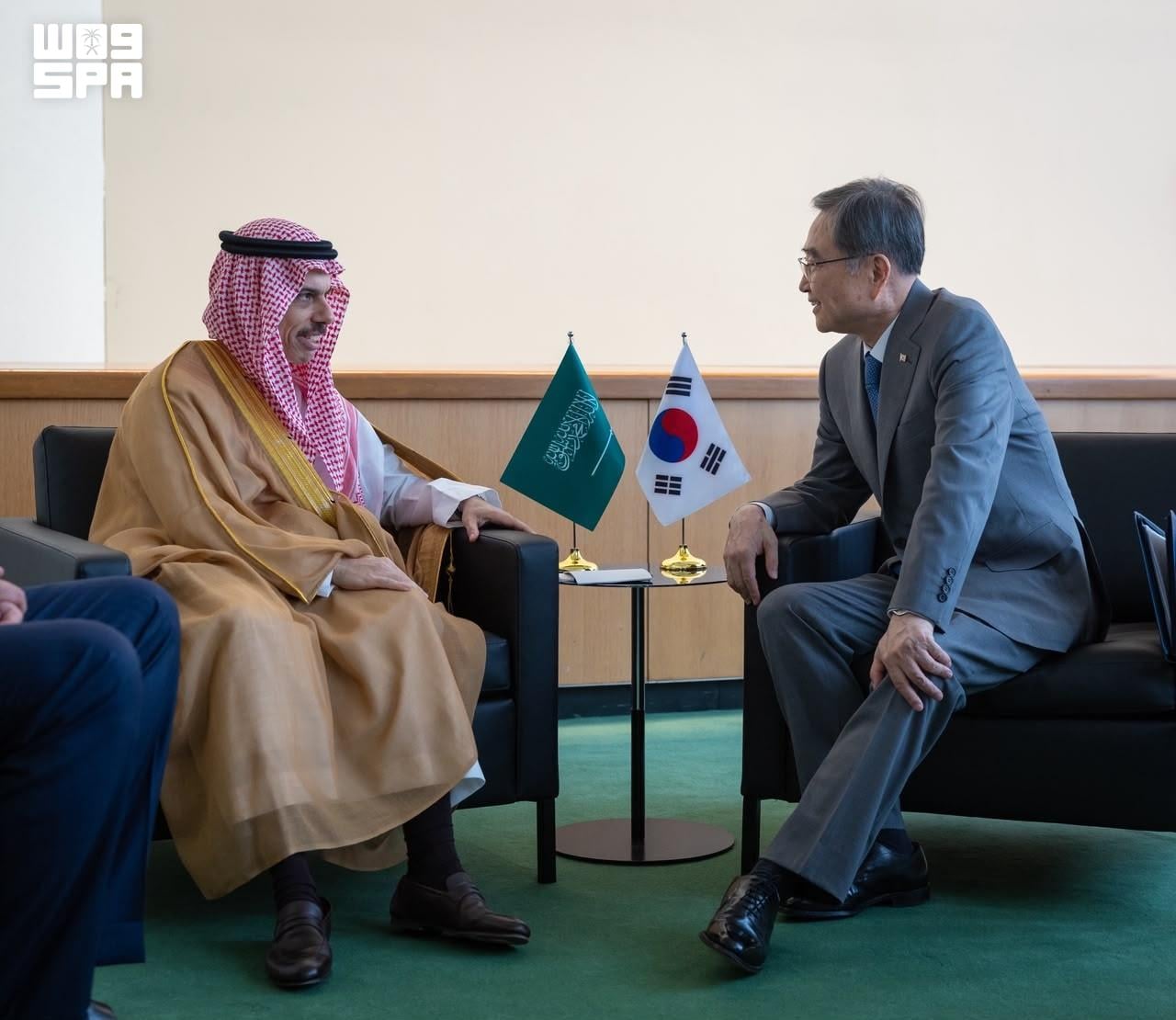 Le chef de la diplomatie saoudienne discute du renforcement des liens avec son homologue sud-coréen