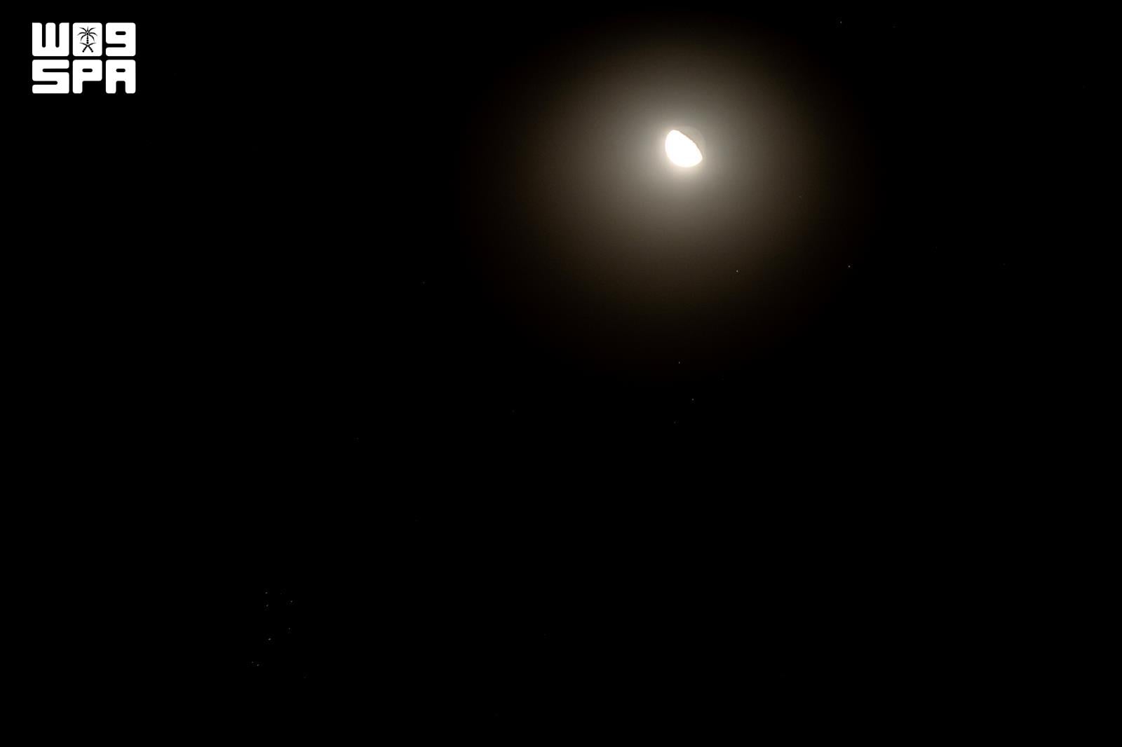 Le croissant lunaire et les Pléiades marquent le début du « safri » en Arabie saoudite