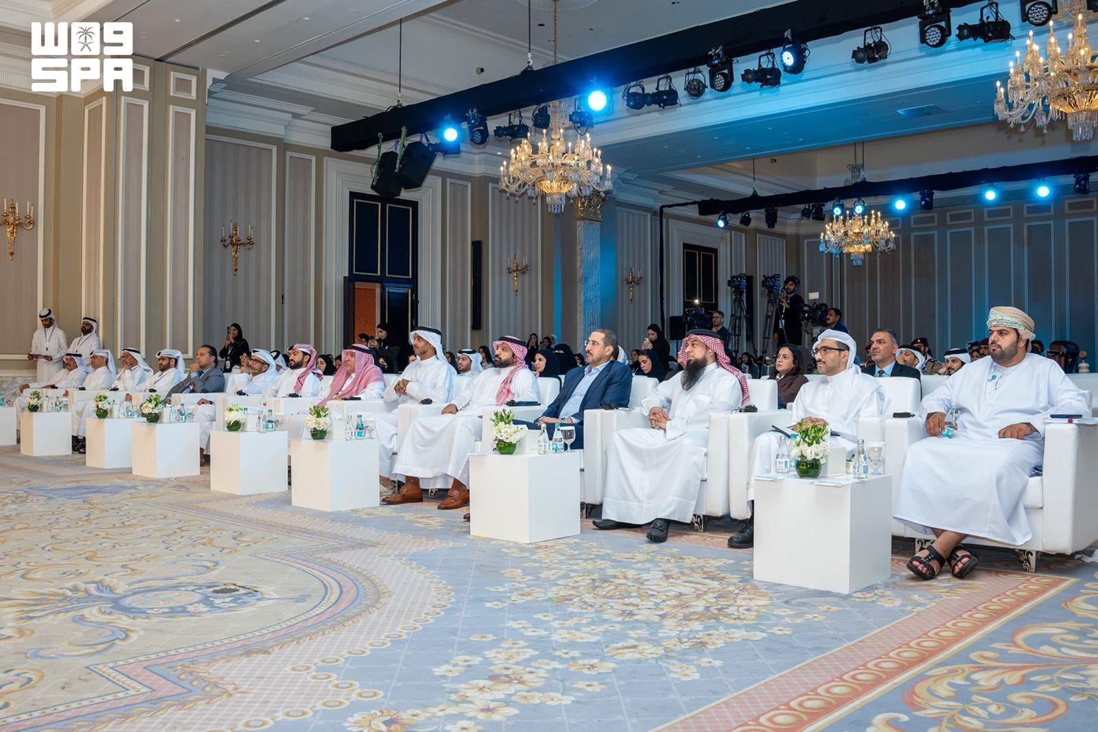 L’université Prince Mohammed ben Fahd au forum stratégique jeunesse à Doha