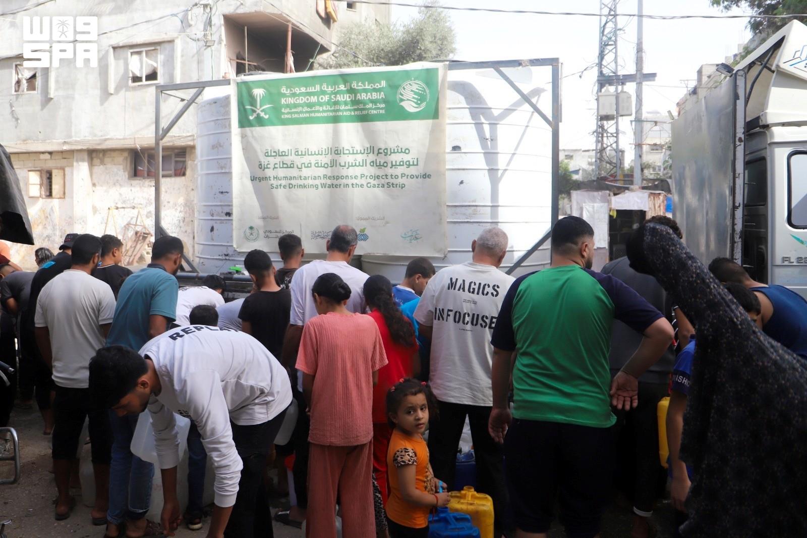King Salman Humanitarian Center delivers 500,000 liters of water to Gaza