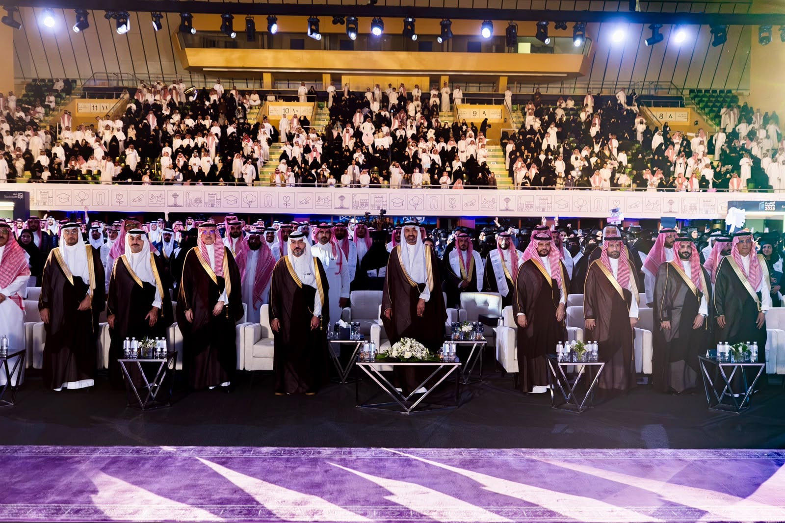 معہد انتظام عامہ میں 1,055 فارغ التحصیل طلبہ و طالبات کی تقریب