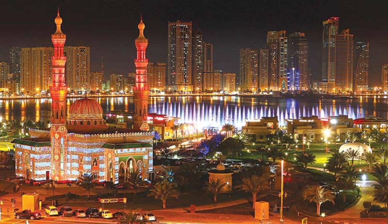شرطة الشارقة تطمئن السكان بشأن انتشار روائح وتؤكد استقرار الوضع