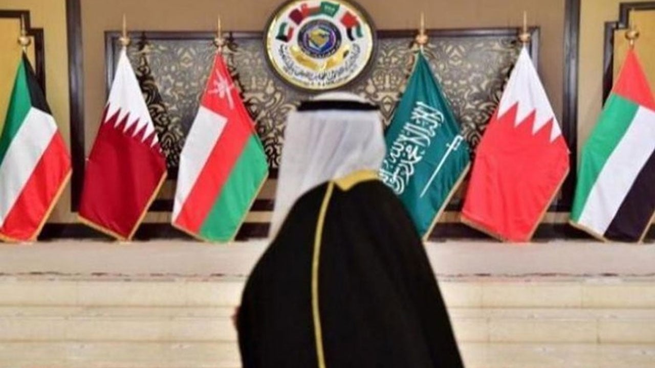 السماح لمواطني قطر ودول مجلس التعاون الخليجي التنقل بالبطاقة الشخصية 
