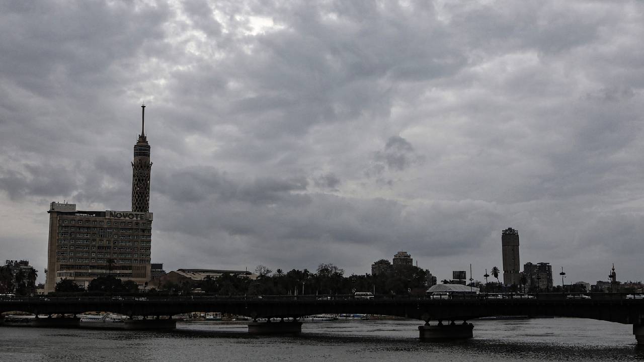مصر تحذر المواطنين من موجة برد تجتاح البلاد: اخرجوا للضرورة