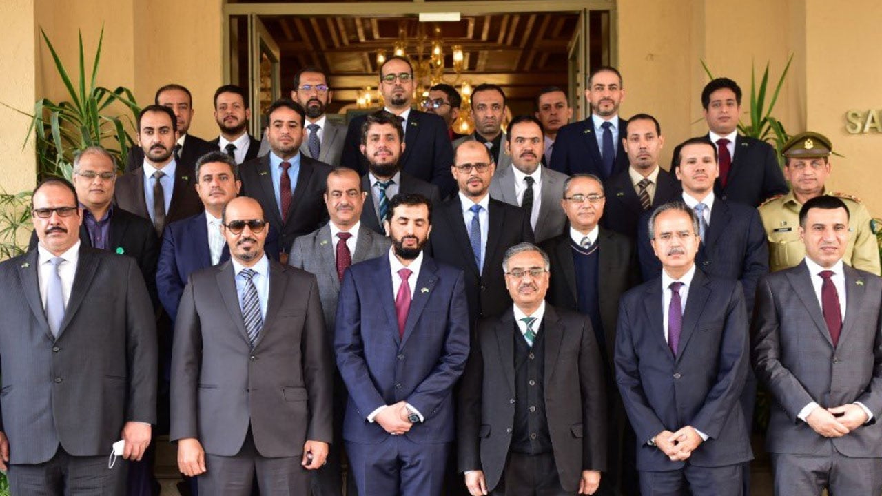 القحطاني يقود وفدًا لتعميق العلاقات مع باكستان