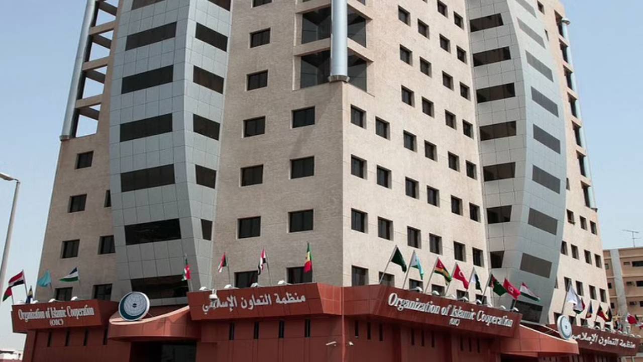 «التعاون الإسلامي» تدين تفجير مسجد بيشاور في باكستان: ندعم إسلام أباد في التصدي للإرهاب