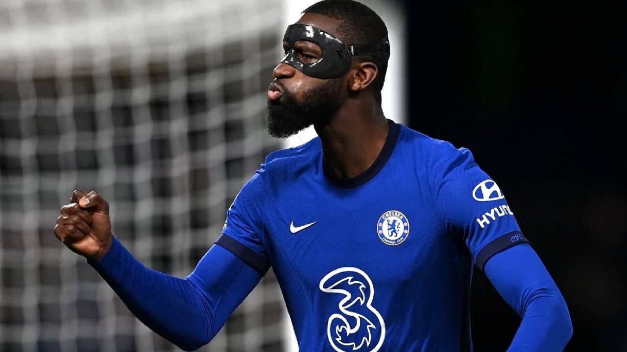 «هدف ريال مدريد» يؤجل حسم مصيره مع تشلسي