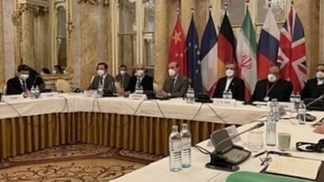 واشنطن تعلن استعدادها التفاوض مباشرة مع إيران بشأن برنامجها النووي
