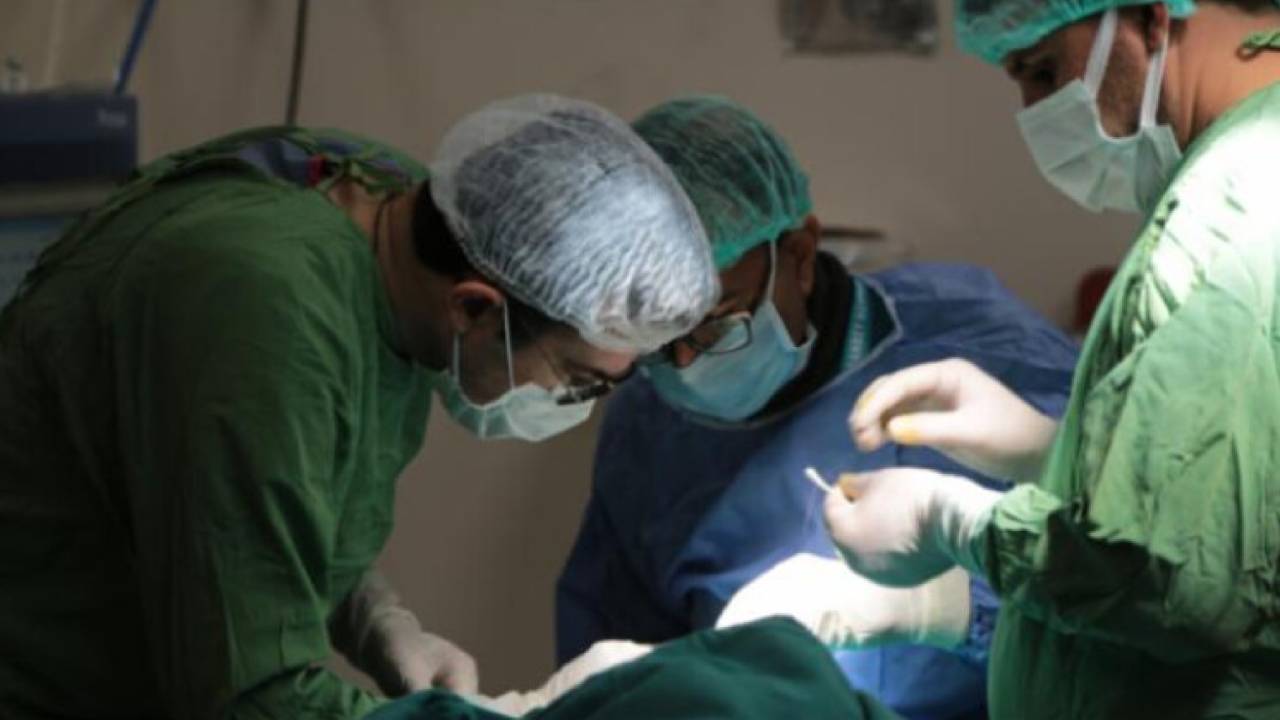 نجاح أول عملية زرع خلايا جذعية بشرية بالنخاع الشوكي في اليابان