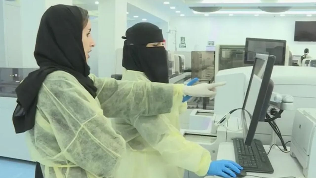 الصحة: إعطاء 54.5 مليون جرعة لقاح.. واستمرار الارتفاع في الحالات الحرجة