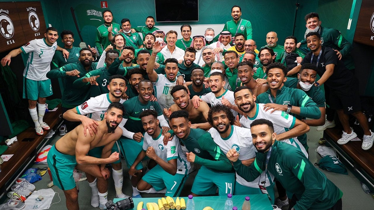 «القهوة السعودية» تُزين فوز الأخضر على عمان
