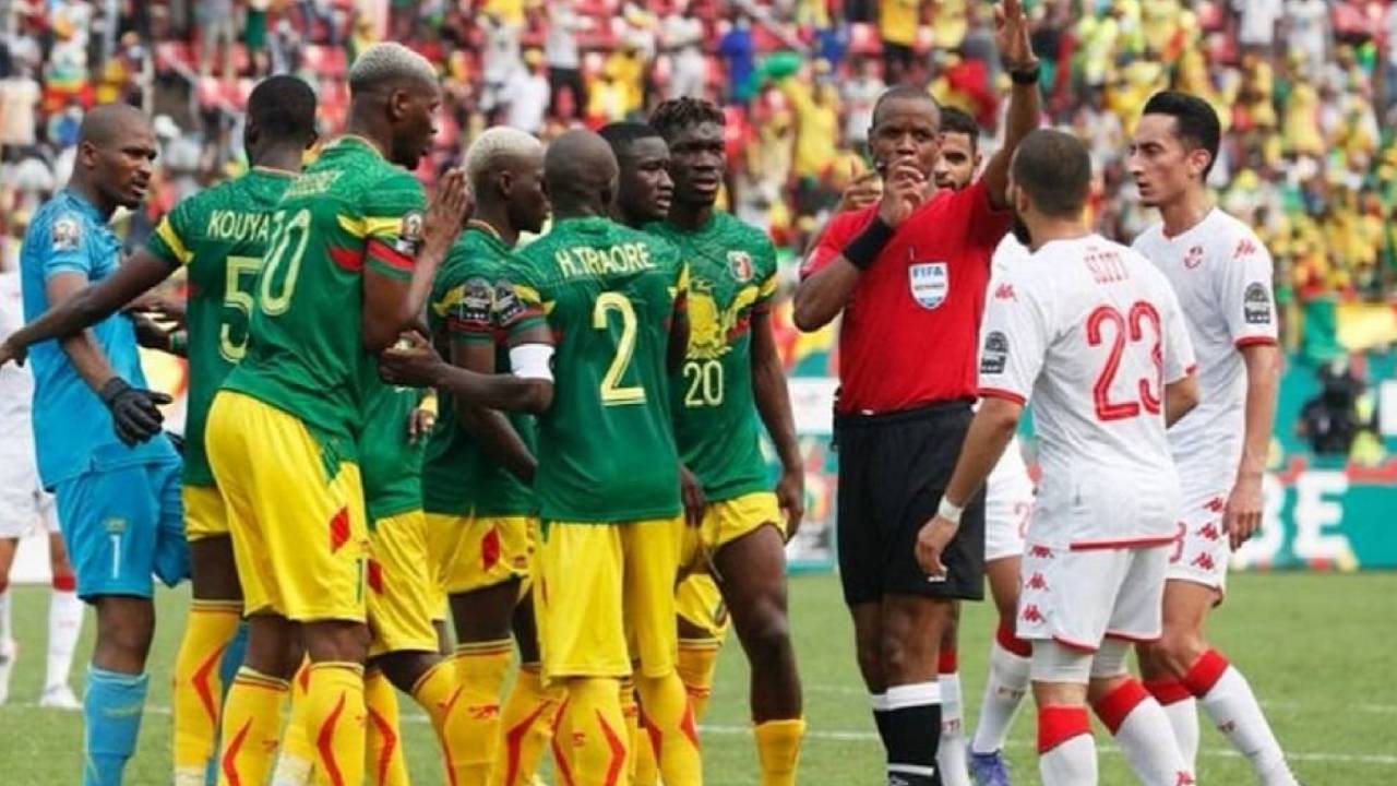 موقف «بطولي» من مصر والمغرب ينقذ تونس من عقوبات الاتحاد الإفريقي