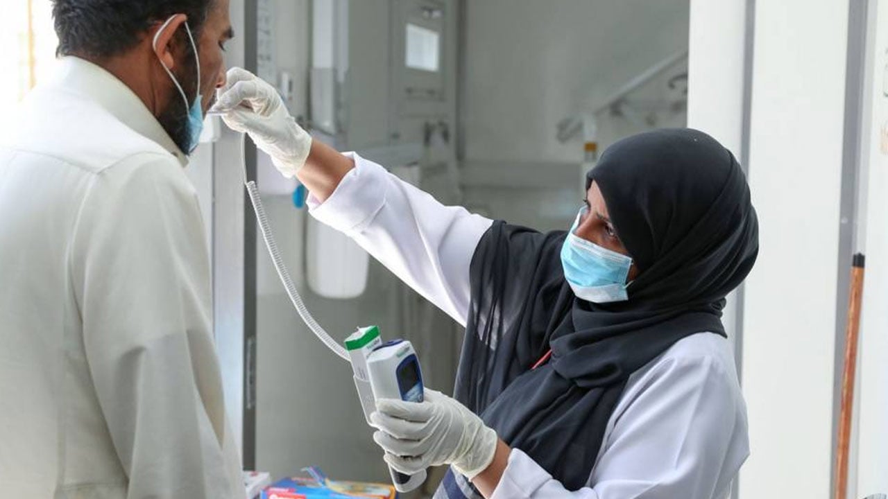 الصحة: تسجيل 5591 إصابة بكورونا وتعافي 5238 شخصا خلال الـ24 ساعة الماضية 
