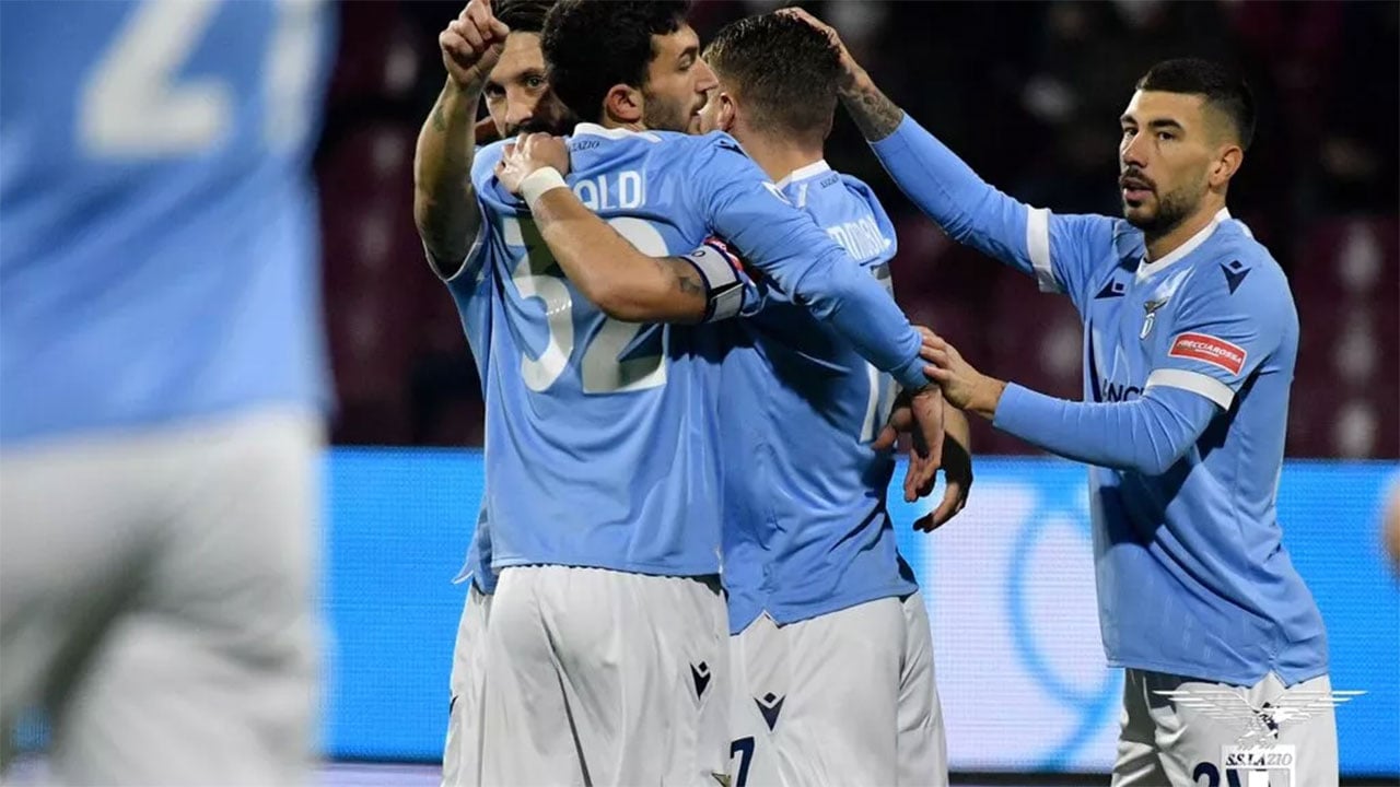 إيموبيلي يقود لاتسيو لفوز خارج الديار بالدوري الإيطالي