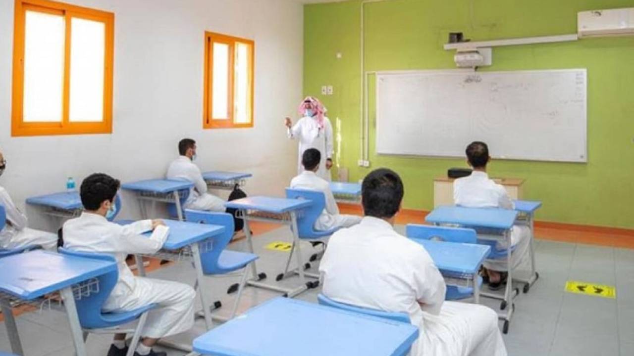 «التعليم» تكشف إجراءات الحضور والأنشطة داخل المدارس