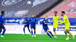 صراع جديد بين الهلال والنصر على صفقة الشتاء