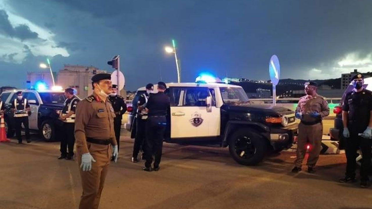 ضبط مواطن أتلف جهاز رصد آلي «ساهر» في أحد طرق العقيق
